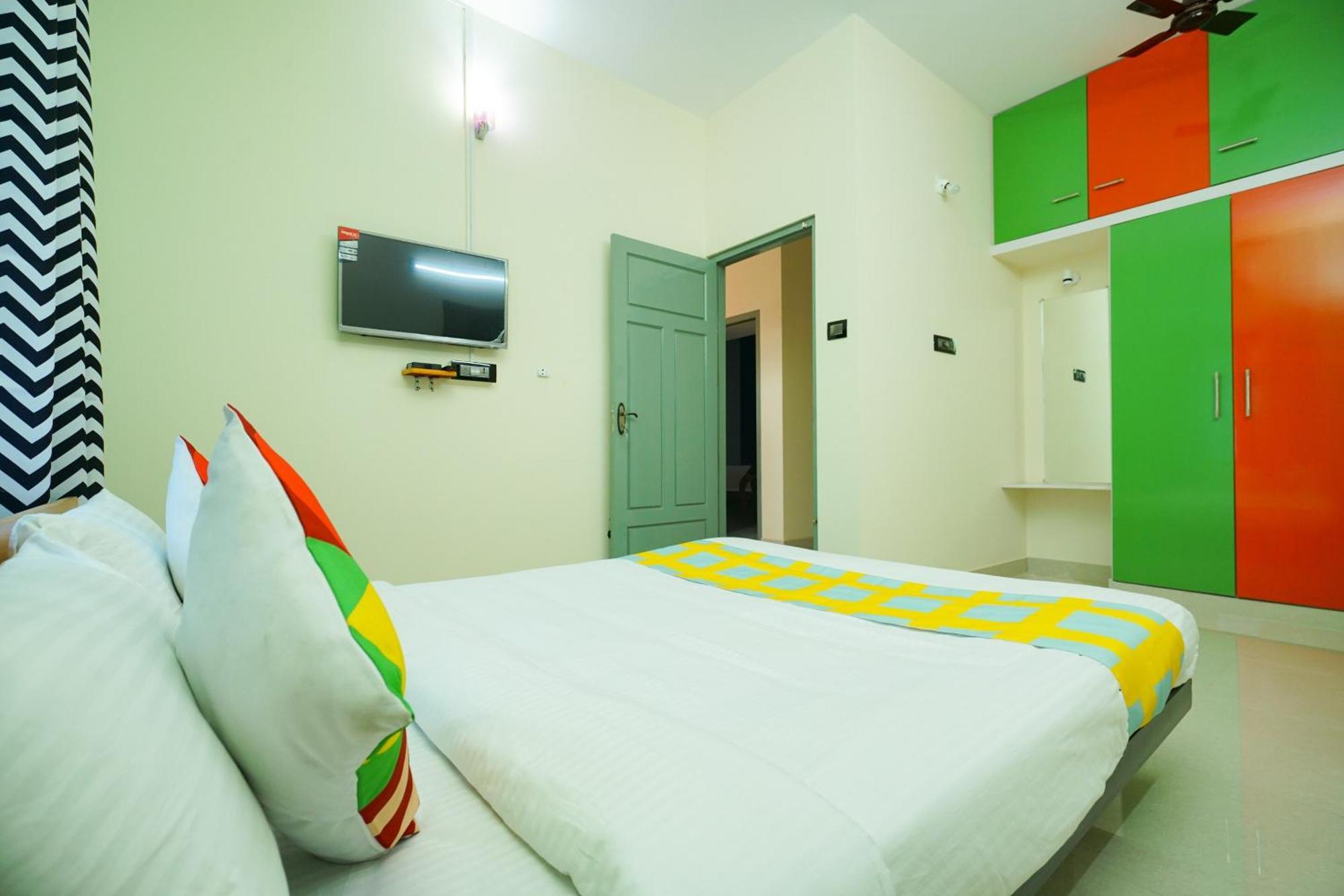 Hotel O Majestic Stays Kazhakuttam Экстерьер фото